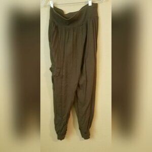 C & C Harem/ Jeannie Pants Olive Green Large